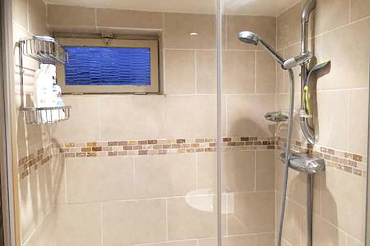 Village Homestay B&B Near Oxford Haddenham (Buckinghamshire) Bagian luar foto